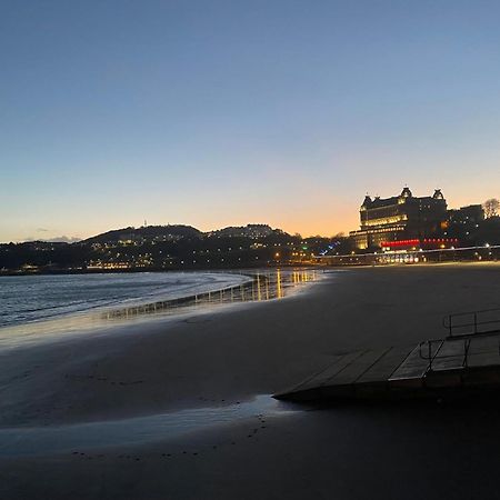 스카버러 Sunrise View Flat 1 아파트 외부 사진